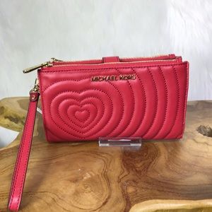 Michael Kors Double Zip Quilted Heart Wristlet